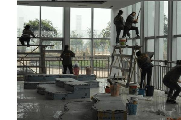装修拆除施工结束后，清洁归拆除公司负责吗?