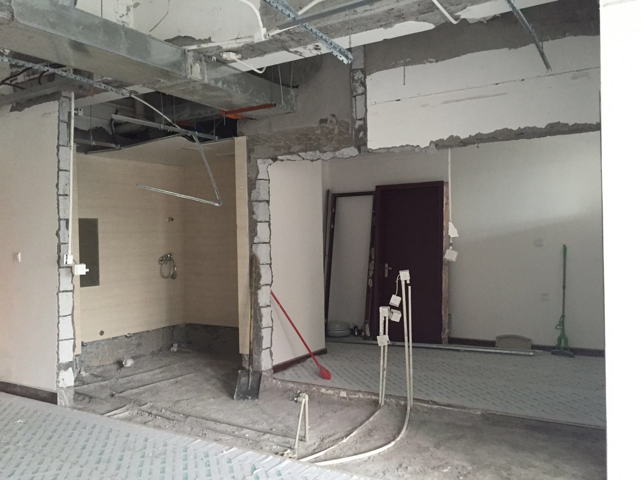 拆墙砖，拆瓷砖，家装拆除，墙面拆除