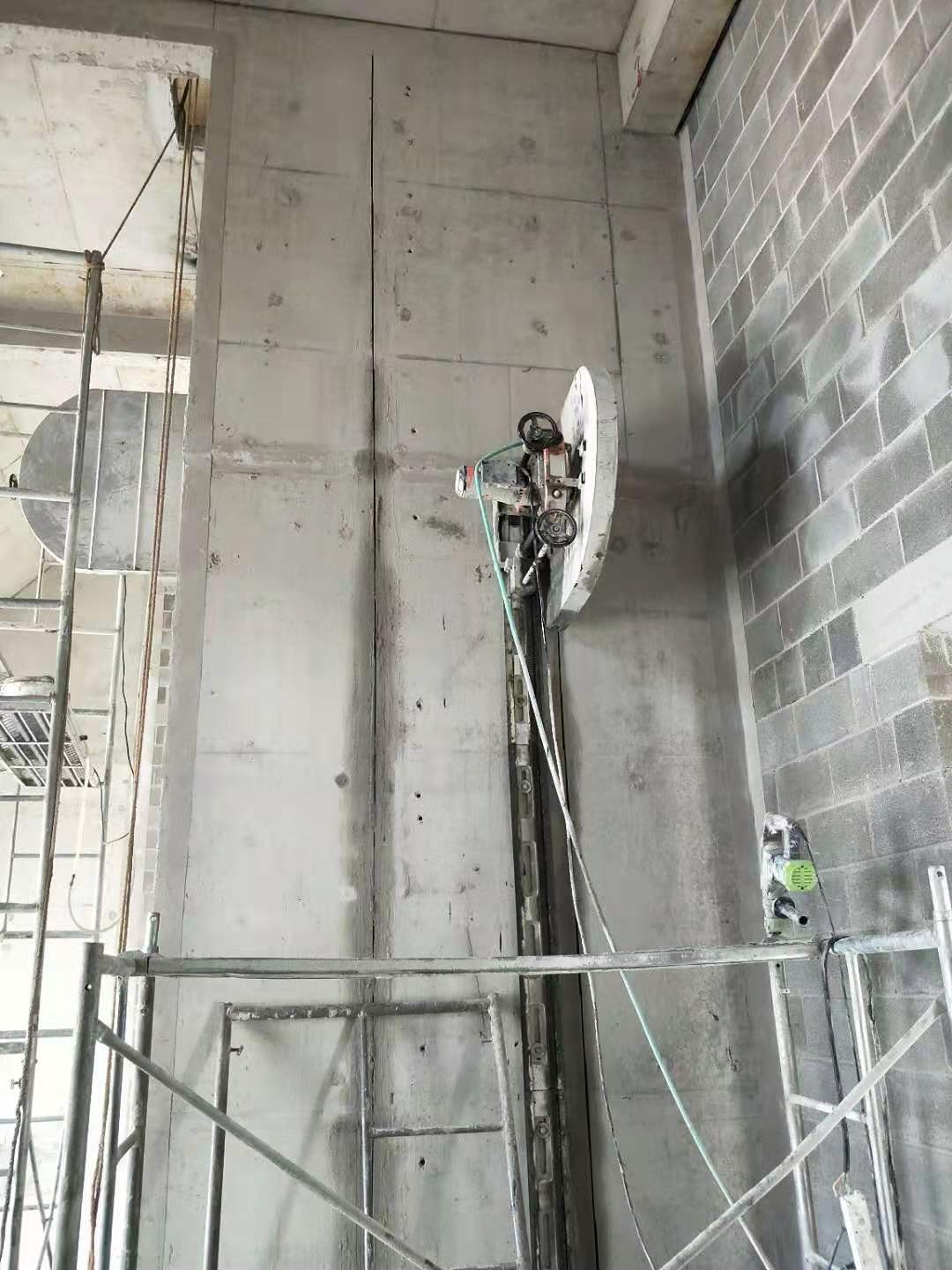 混凝土切割拆除，墙体切割拆除