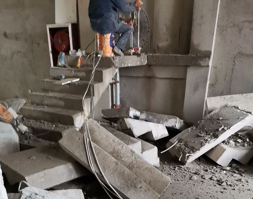 拆楼梯，楼梯拆除